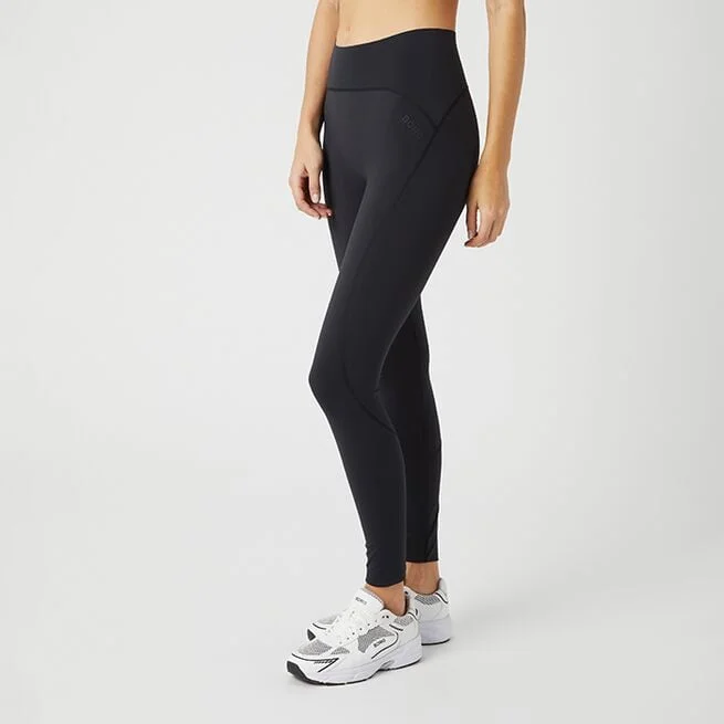 Элегантные спортивные костюмы черные