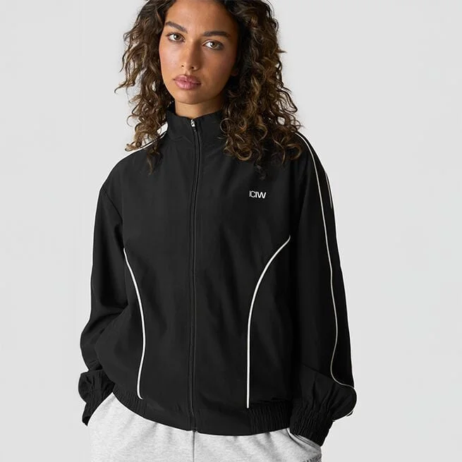 Спортивная куртка с контрастом черная