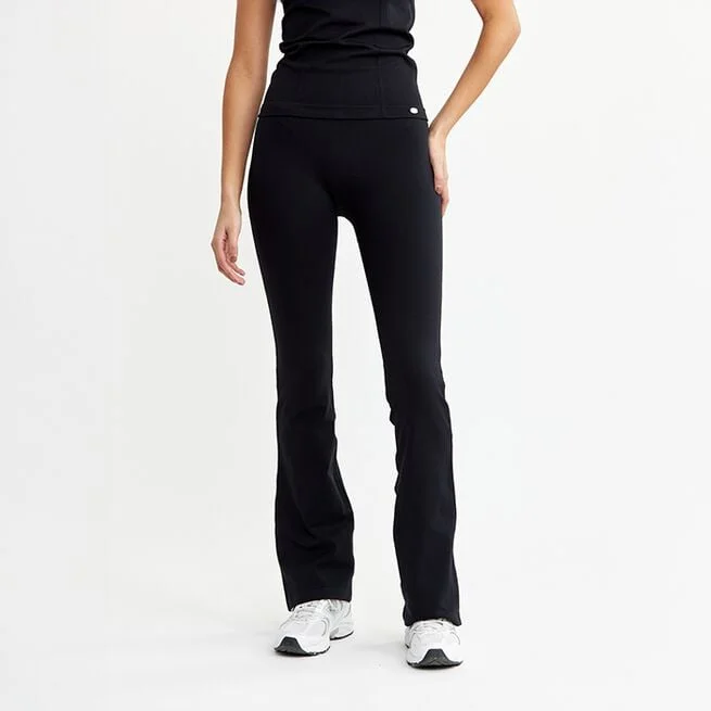 Бесшовный спортивный костюм-клеш черный