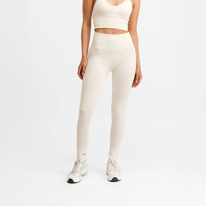 Бесшовные колготки-скранч белые