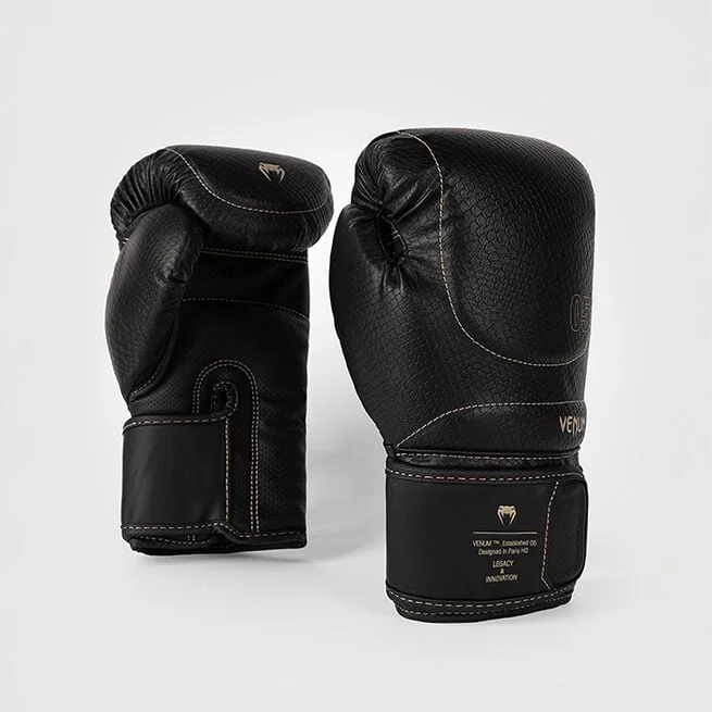 Перчатки боксерские Impact Evo Scales черные