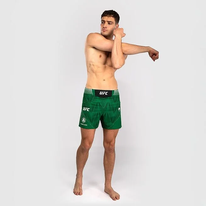 UFC Zenith by Venum Fight Night Fightshorts Короткая модель зеленого цвета